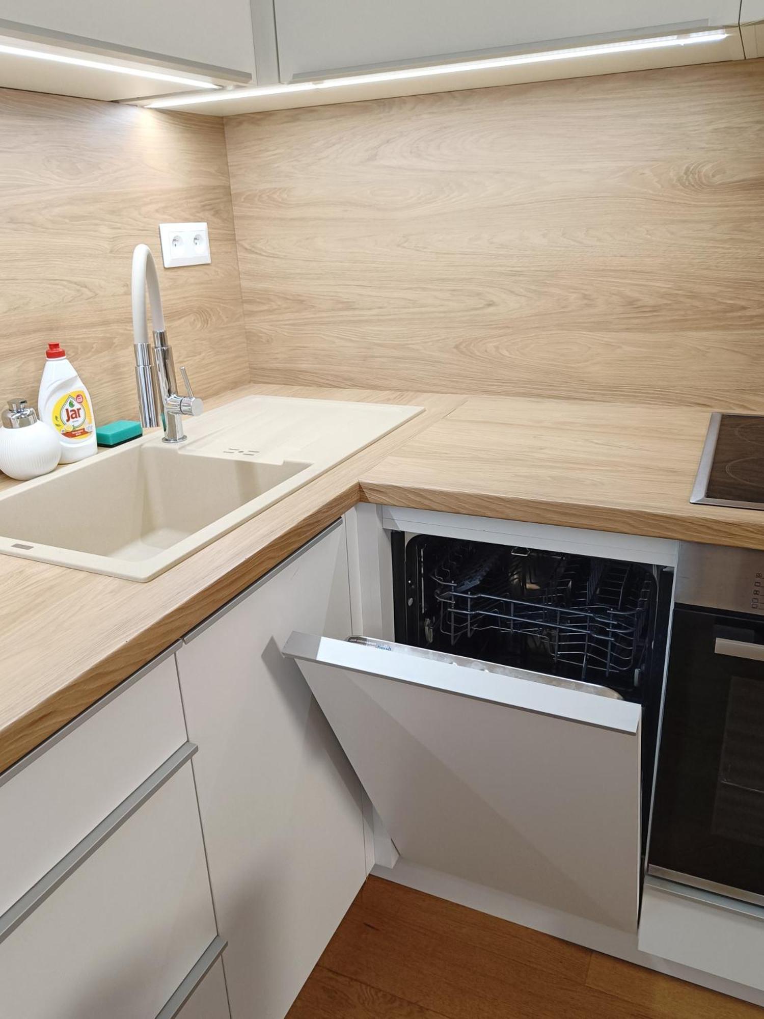 ברטיסלאבה Sag Sky Park Residence Free Parking And Wi-Fi מראה חיצוני תמונה